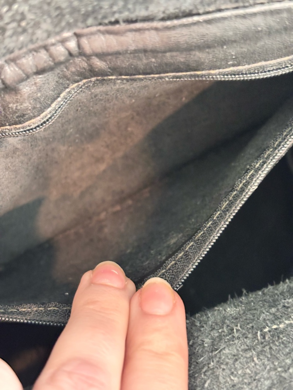 COACH 1997 Vintage Daypack Black Leather Mini Backpack with Gold Turnlock $695+ - Picture 13 of 16